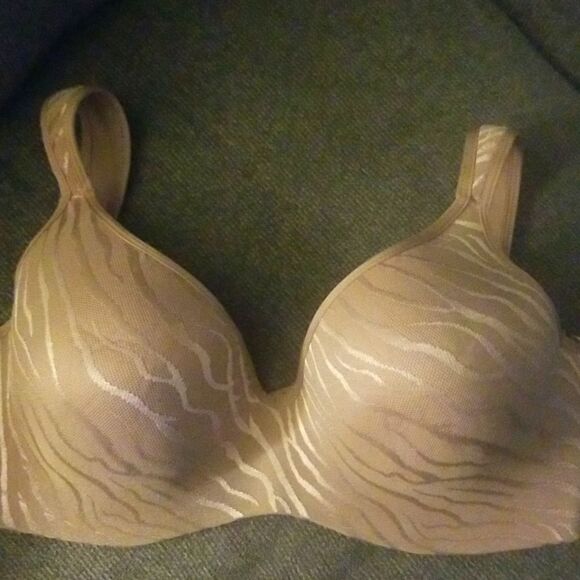 🤠NWT IZOD Bra Size 42D - Picture 1 of 7